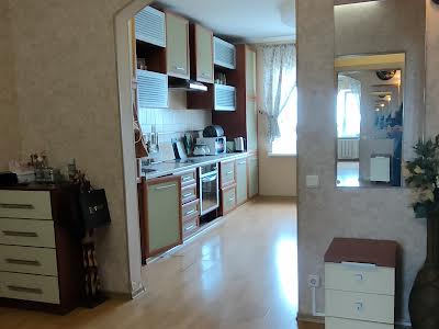 квартира по адресу Гонгадзе Георгия просп. (Советской Украины), 18-Д