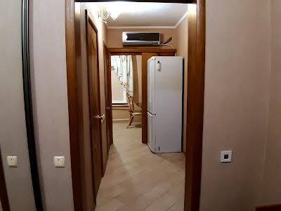 квартира за адресою Любомира Гузара просп. (Космонавта Комарова), 10-А