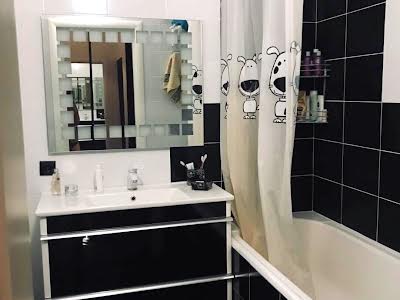 квартира за адресою Регенераторна вул., 4 к1