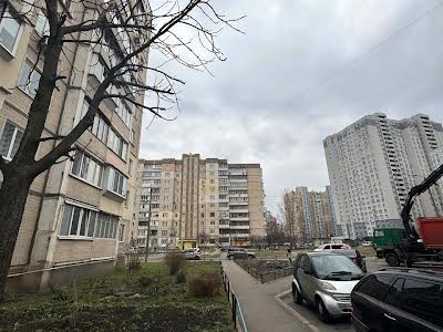 квартира по адресу Драгоманова ул., 7-А