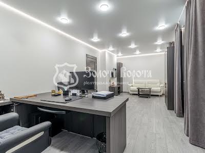 коммерческая по адресу Любомира Гузара просп. (Космонавта Комарова), 11