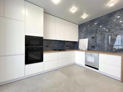 квартира по адресу с. Софиевская борщаговка, Мартинова, 20