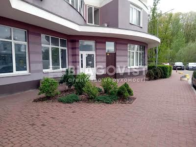 комерційна за адресою Ризька вул., 73Г