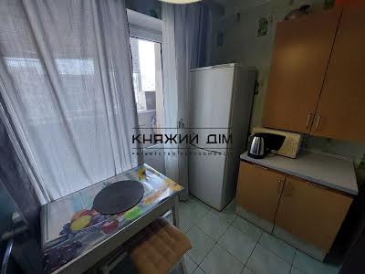 квартира за адресою Василя Касіяна вул., 2-Б