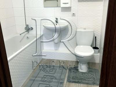 квартира за адресою Софії Русової вул., 7