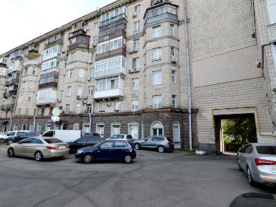 коммерческая по адресу Михаила Грушевского ул., 34/1