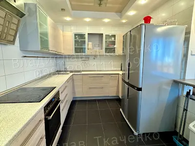 квартира за адресою Дмитра Чижевського вул. (Петра Чаадаєва), 2