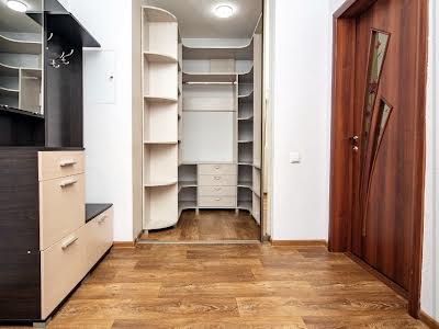 квартира за адресою Урлівська вул., 40