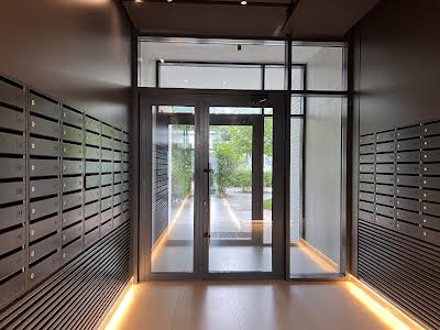 квартира за адресою Салютна вул., 2к6