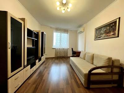 квартира за адресою Берестейський просп. (Перемоги), 121Б