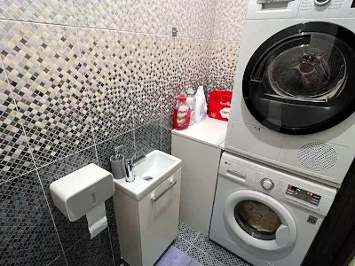 квартира за адресою Абрикосова вул., 3