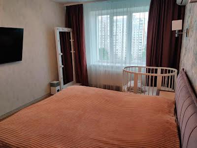 квартира по адресу Роганская ул., 130/3