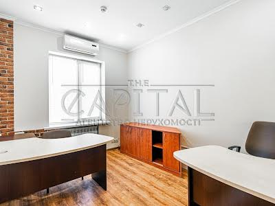 коммерческая по адресу Оболонская ул., 21