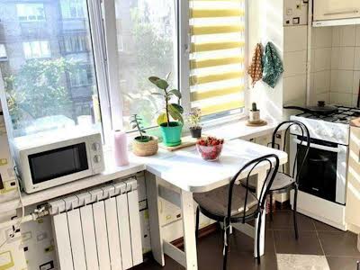 квартира по адресу Киев, Пражская, 8