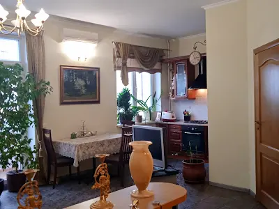 квартира по адресу Кловский спуск, 4