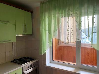 квартира за адресою Гната Юри вул., 1