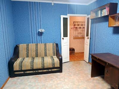 квартира за адресою Бучми вул. (Командарма Уборевича), 14