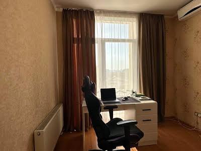 квартира за адресою Регенераторна вул., 1