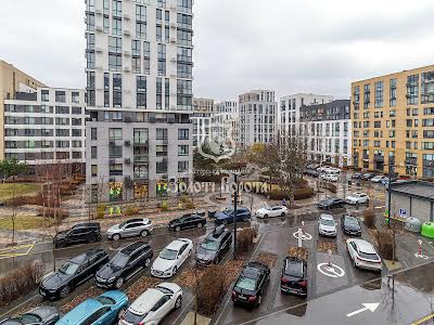 квартира за адресою Салютна вул., 2