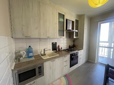 квартира за адресою Метрологічна вул., 15