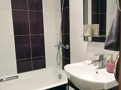 квартира за адресою Степана Олійника вул., 11