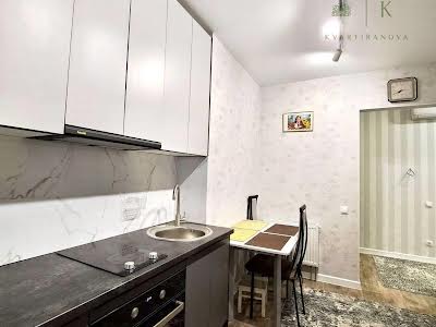 квартира за адресою Борткевича вул., 5