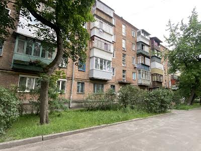 квартира за адресою Верховної Ради бульв., 25
