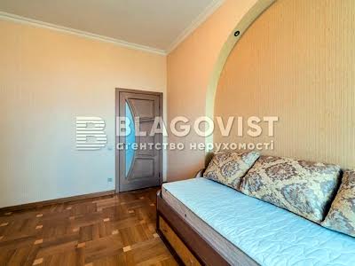 квартира за адресою Старонаводницька вул., 6-Б