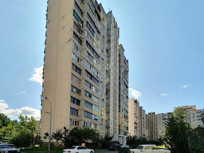 квартира по адресу Киев, Ларисы Руденко ул., 13