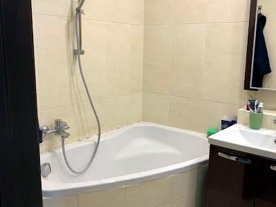 квартира за адресою Олени Пчілки вул., 8