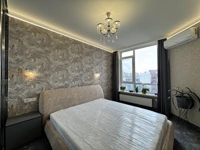 квартира по адресу Киев, Тадея Рыльского бульв., 1