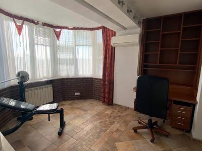 квартира за адресою Клінічна вул., 23-25