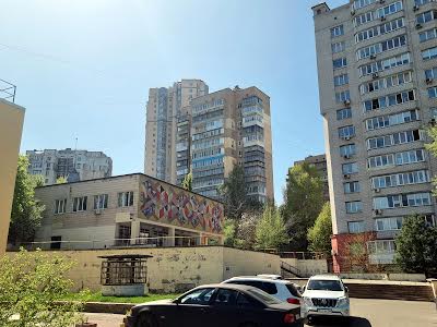 квартира за адресою Єреванська вул., 32