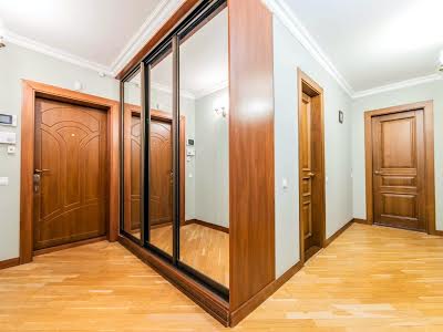 квартира по адресу Урловская ул., 23-Б