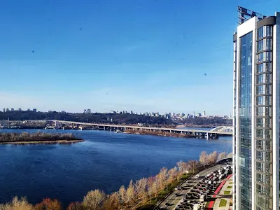 квартира за адресою Дніпровська набережна вул., 17-К