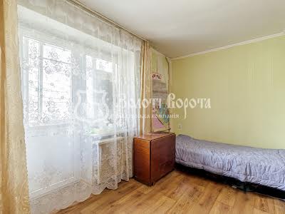 квартира за адресою Петропавлівська вул., 13/8