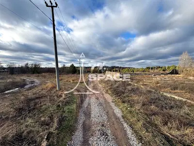 ділянка за адресою с. Іванковичі, Зоряна, 1