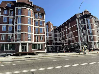 квартира за адресою Лугова вул., 3б