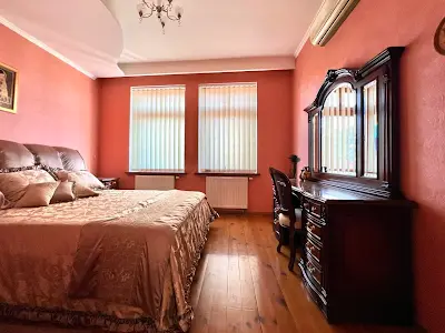 будинок за адресою Івана Франка вул.