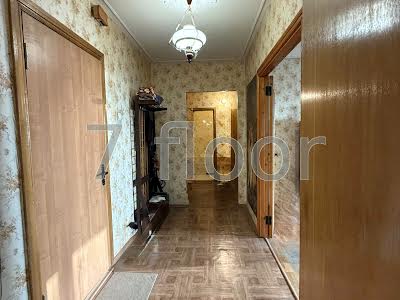квартира за адресою Оноре де Бальзака вул., 18