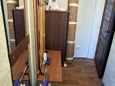 квартира за адресою Автозаводська вул., 87-А