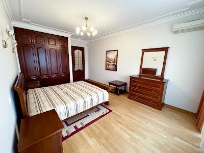 квартира за адресою Кловський узвіз, 5
