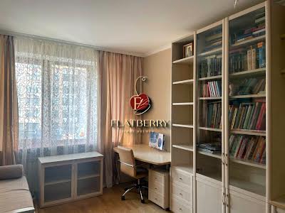 квартира за адресою Старонаводницька вул., 4-Б