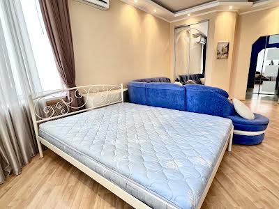 квартира по адресу Дмитриевская ул., 69