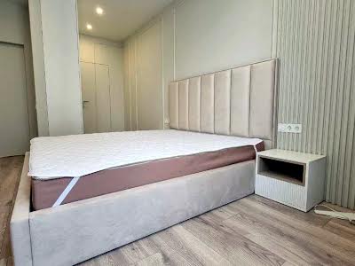 квартира за адресою Михайла Бойчука вул. (Кіквідзе), 41-Б