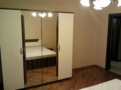 квартира за адресою Ніжинська, 5