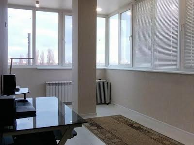 квартира за адресою Академика Цветаева, 11