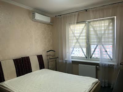 квартира по адресу Софии Русовой ул., 3в
