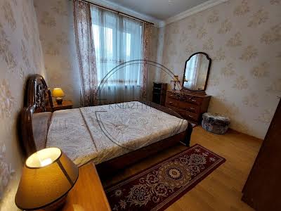 квартира по адресу Киев, Николая Пимоненко ул., 4