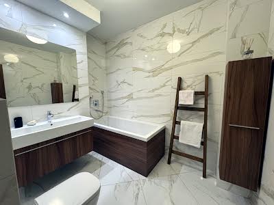 квартира за адресою Межигірська вул., 28